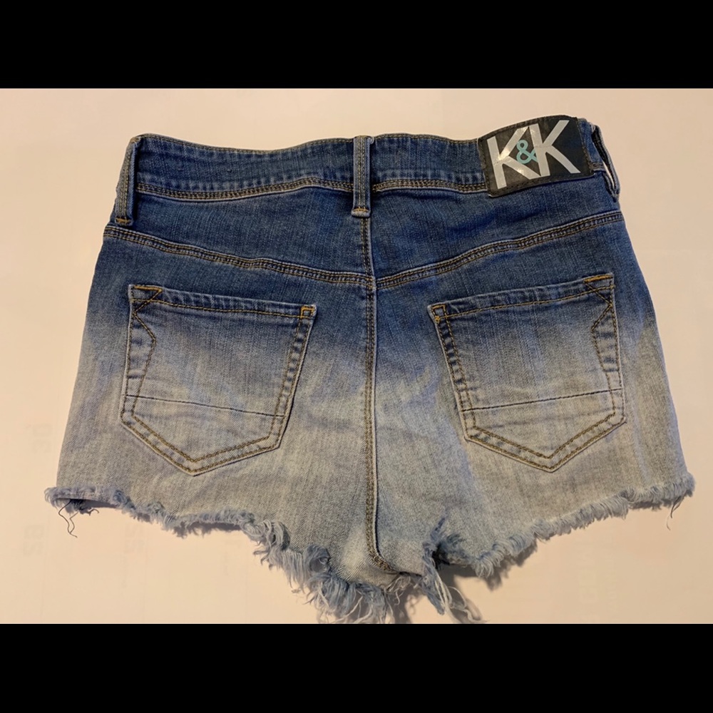 3 for $20 Kylie & Kendall Studded Denim Shorts - Picture 4 of 5
